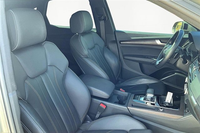 Used 2023 Audi Q5 2.0T Premium Plus w/ Premium Plus Package image 7