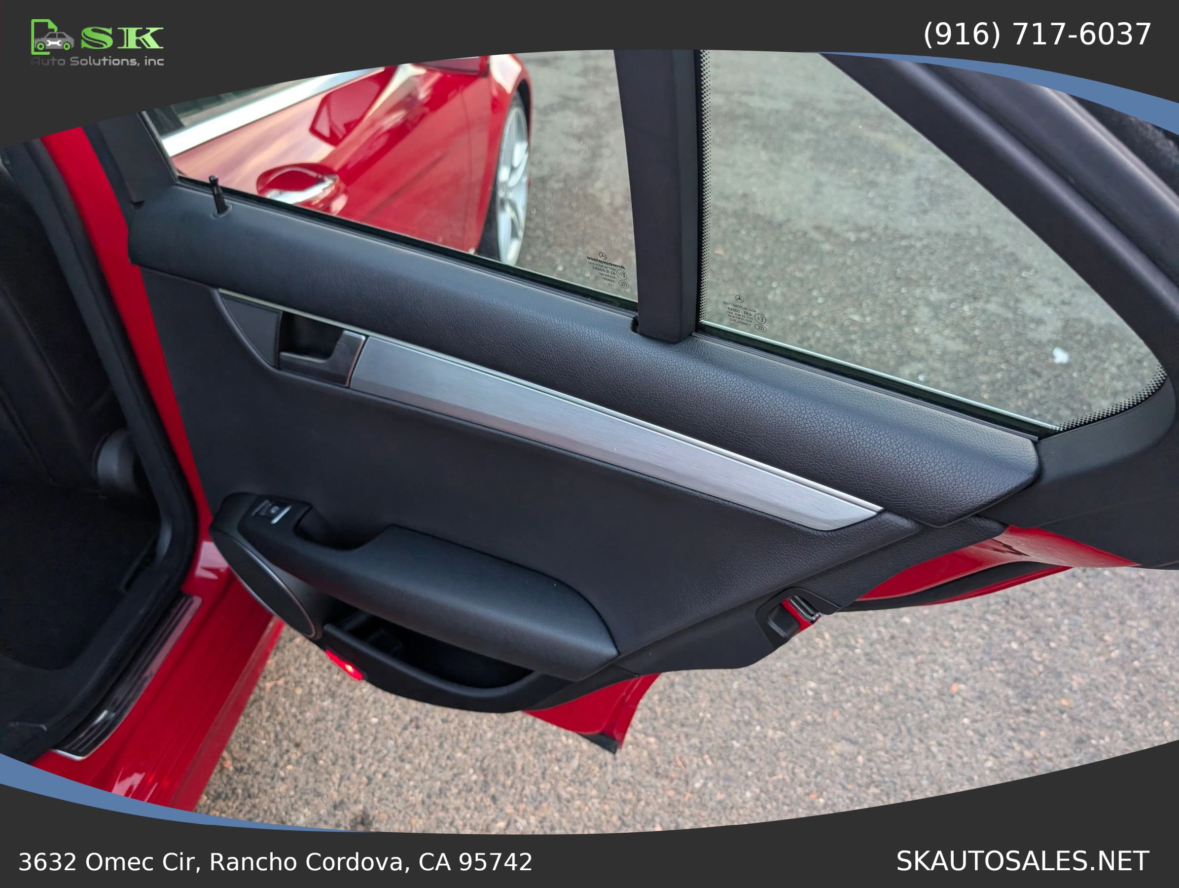 Used 2012 Mercedes-Benz C 300 4MATIC Sedan image 30