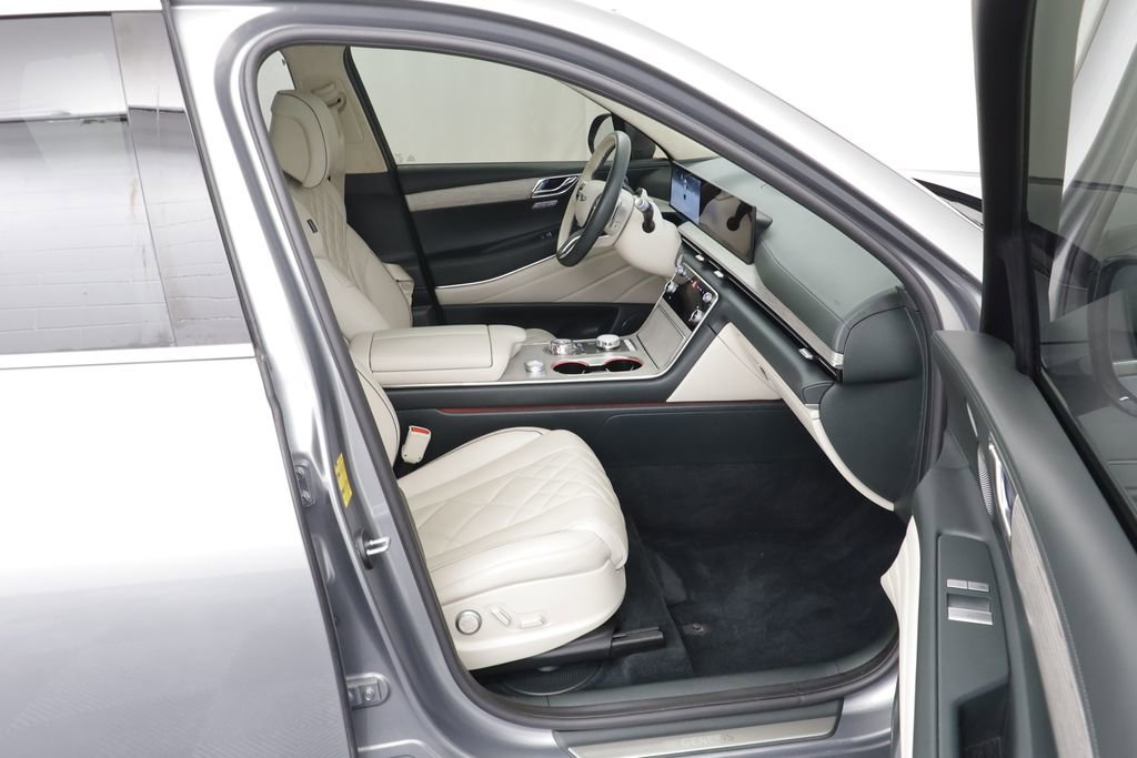 Used 2025 Genesis GV80 3.5T Prestige image 22