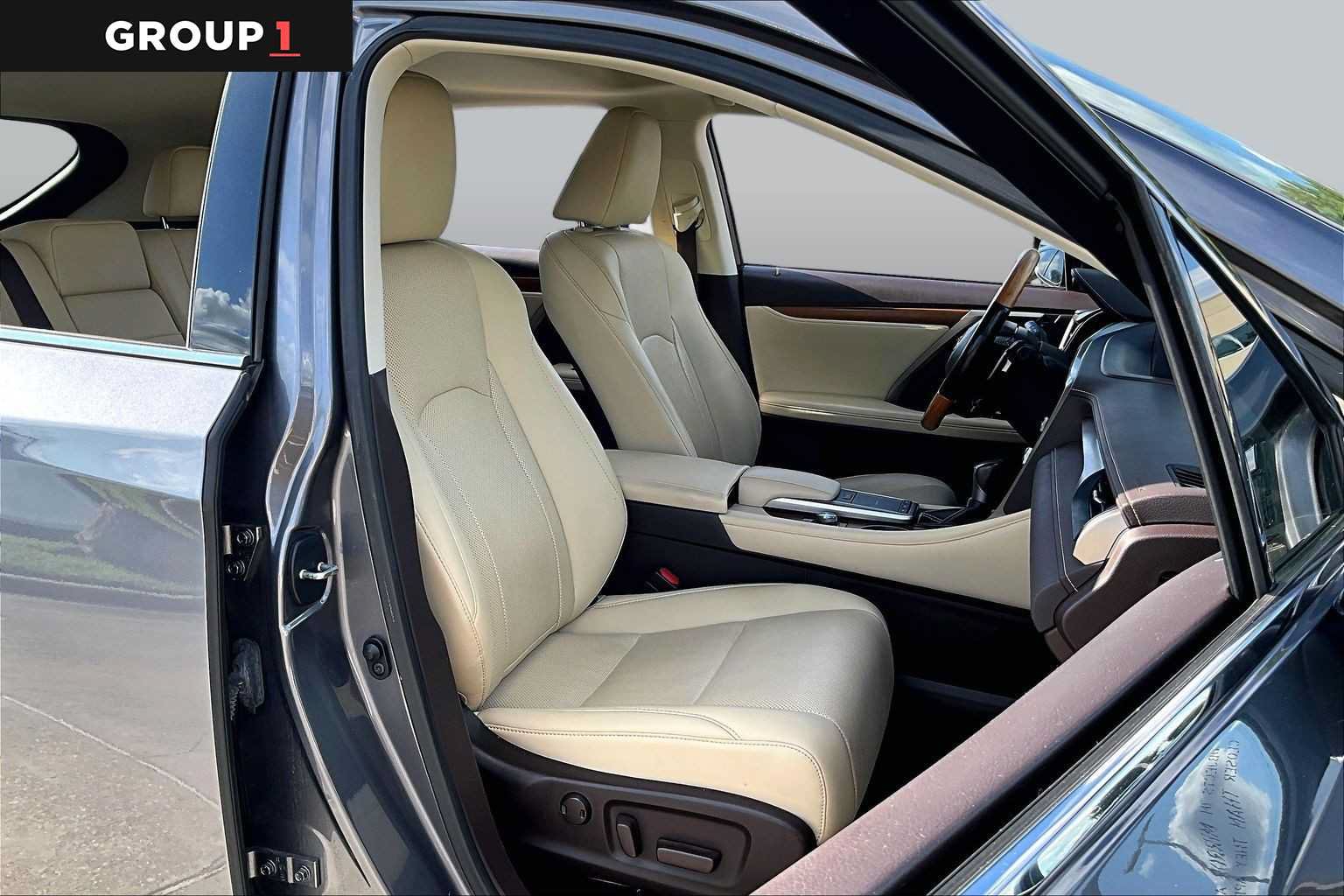Used 2020 Lexus RX 350 FWD w/ Premium Package image 8