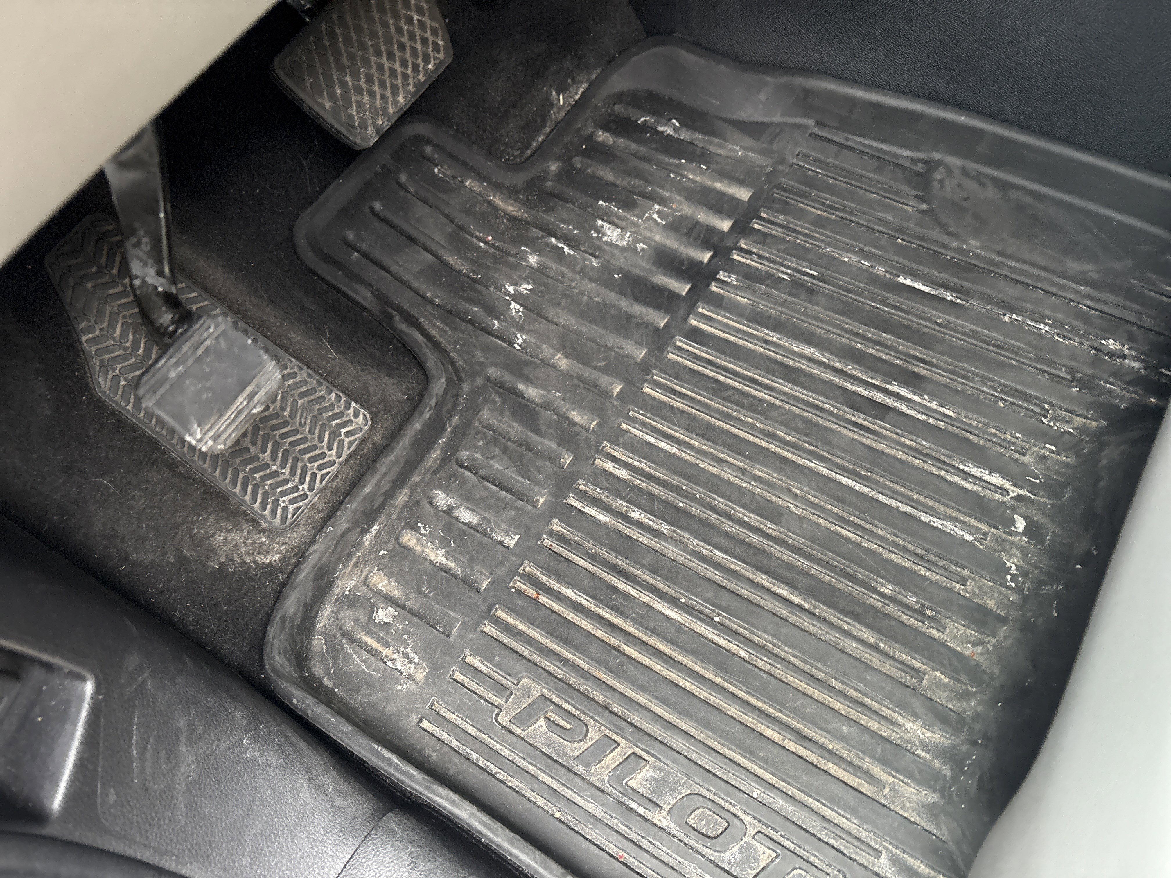 Used 2021 Honda Pilot Touring image 17