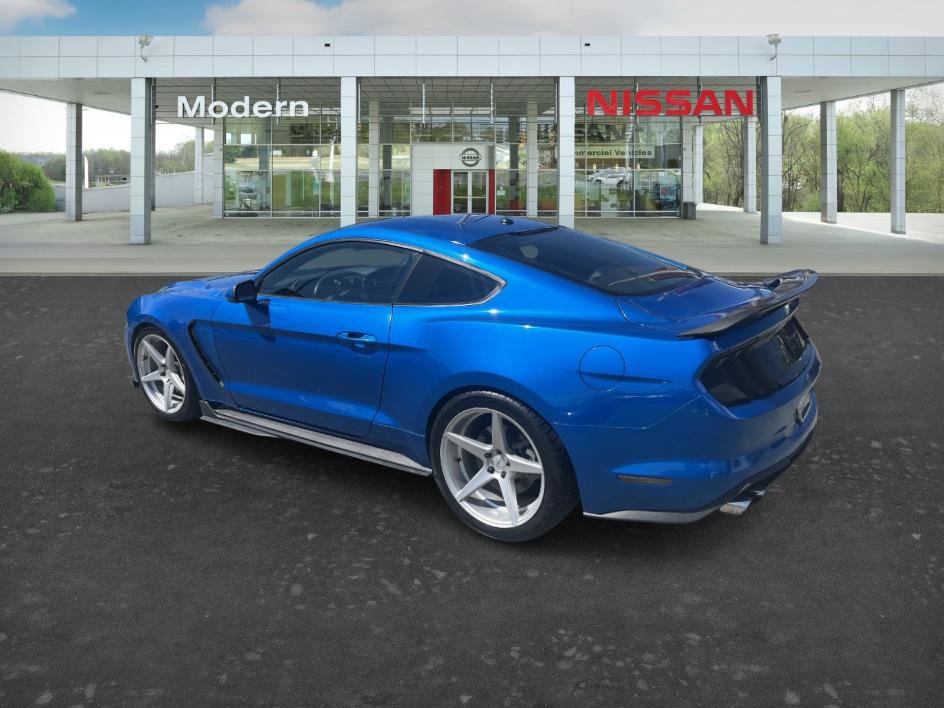 Used 2019 Ford Mustang GT Premium w/ Equipment Group 401A image 3