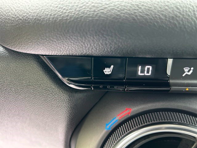Used 2024 Chevrolet Blazer LT w/ Convenience Package FWD image 30