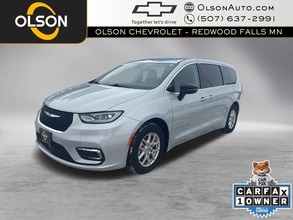 Used 2024 Chrysler Pacifica Touring-L