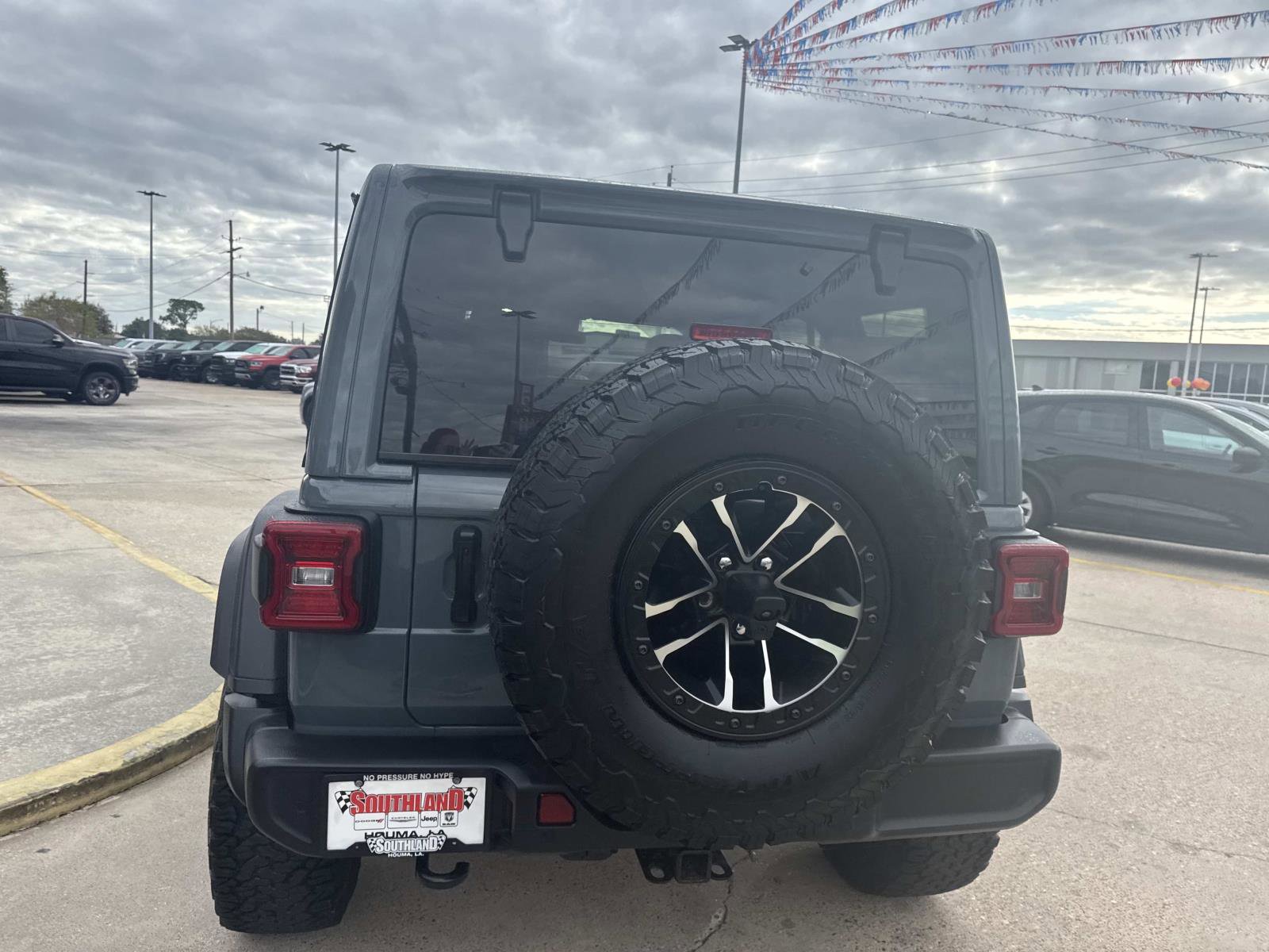 Certified 2025 Jeep Wrangler Unlimited Sport image 6