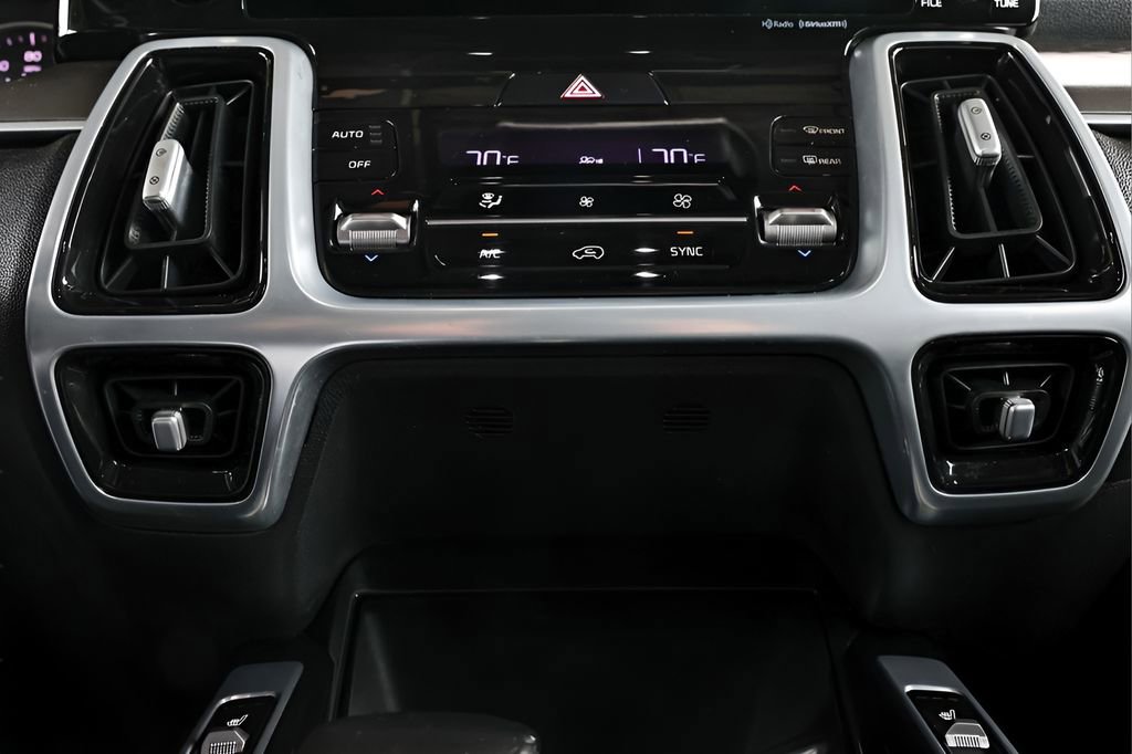 Used 2022 Kia Sorento SX AWD/4WD image 44