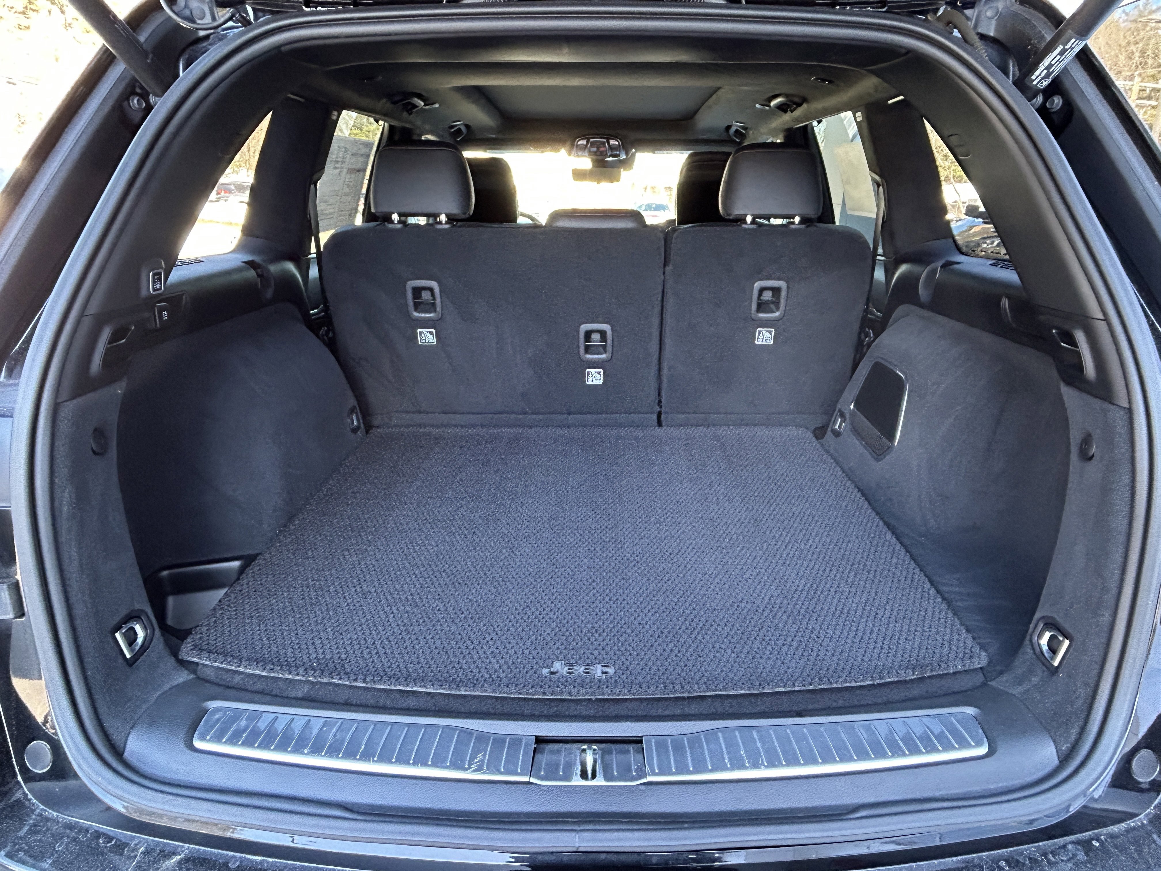 Certified 2023 Jeep Grand Cherokee Summit image 12