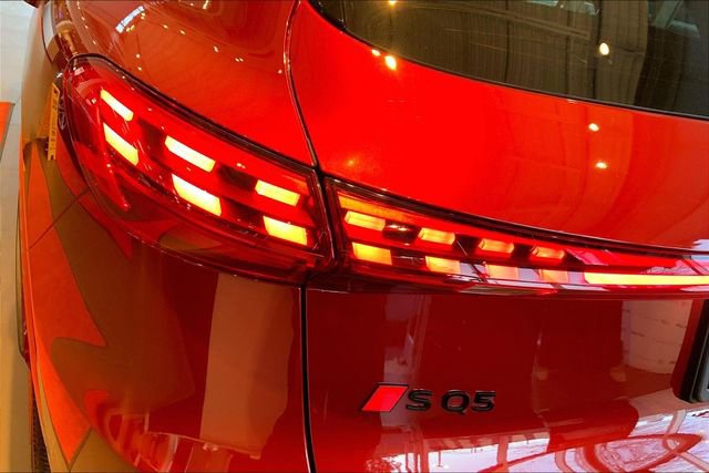 Certified 2025 Audi SQ5 Premium Plus image 29