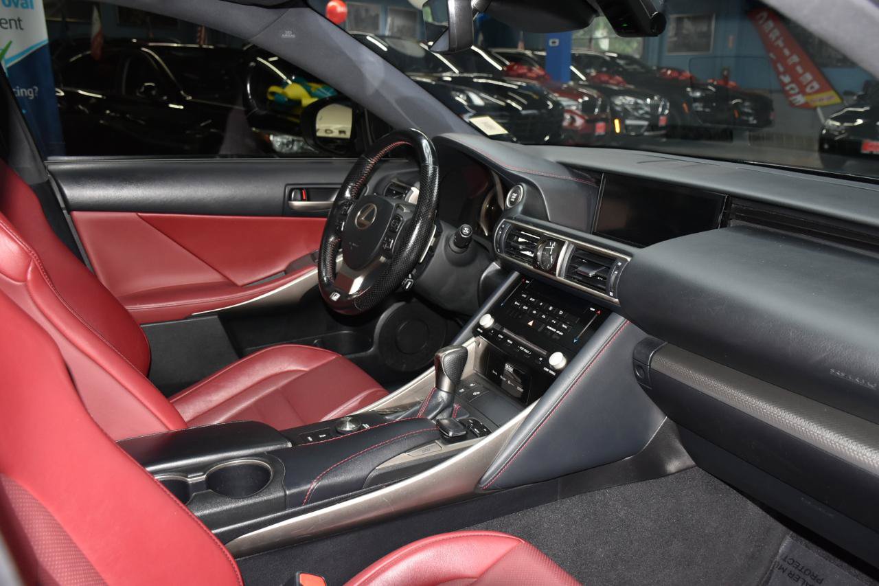 Used 2018 Lexus IS 350 AWD image 24