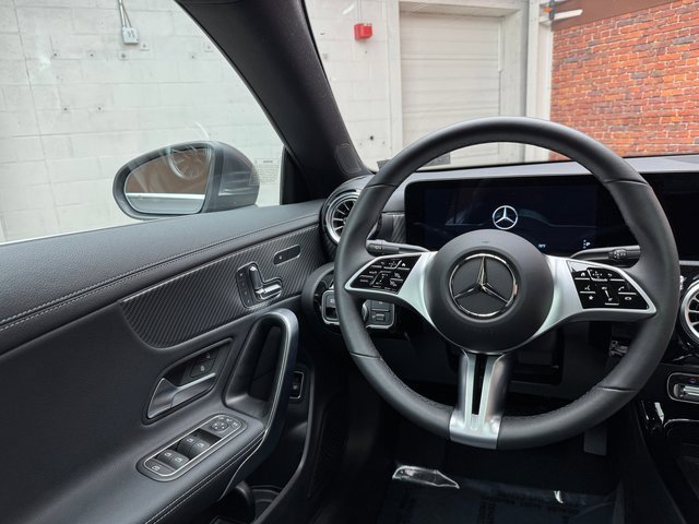Used 2025 Mercedes-Benz CLA 250 4MATIC image 13
