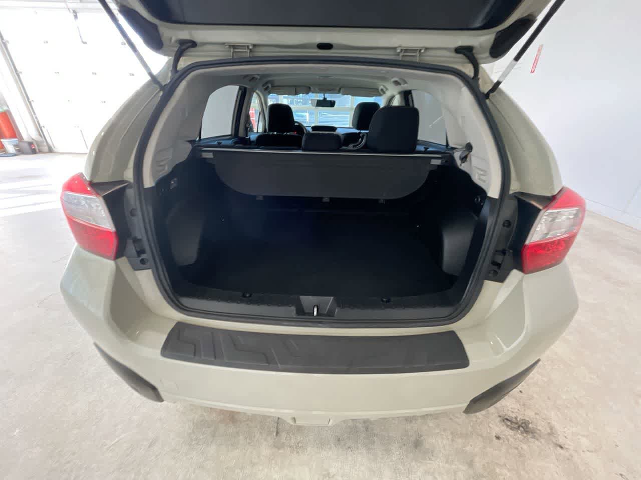 Used 2017 Subaru Crosstrek 2.0i Premium w/ Popular Package #1 AWD/4WD image 23