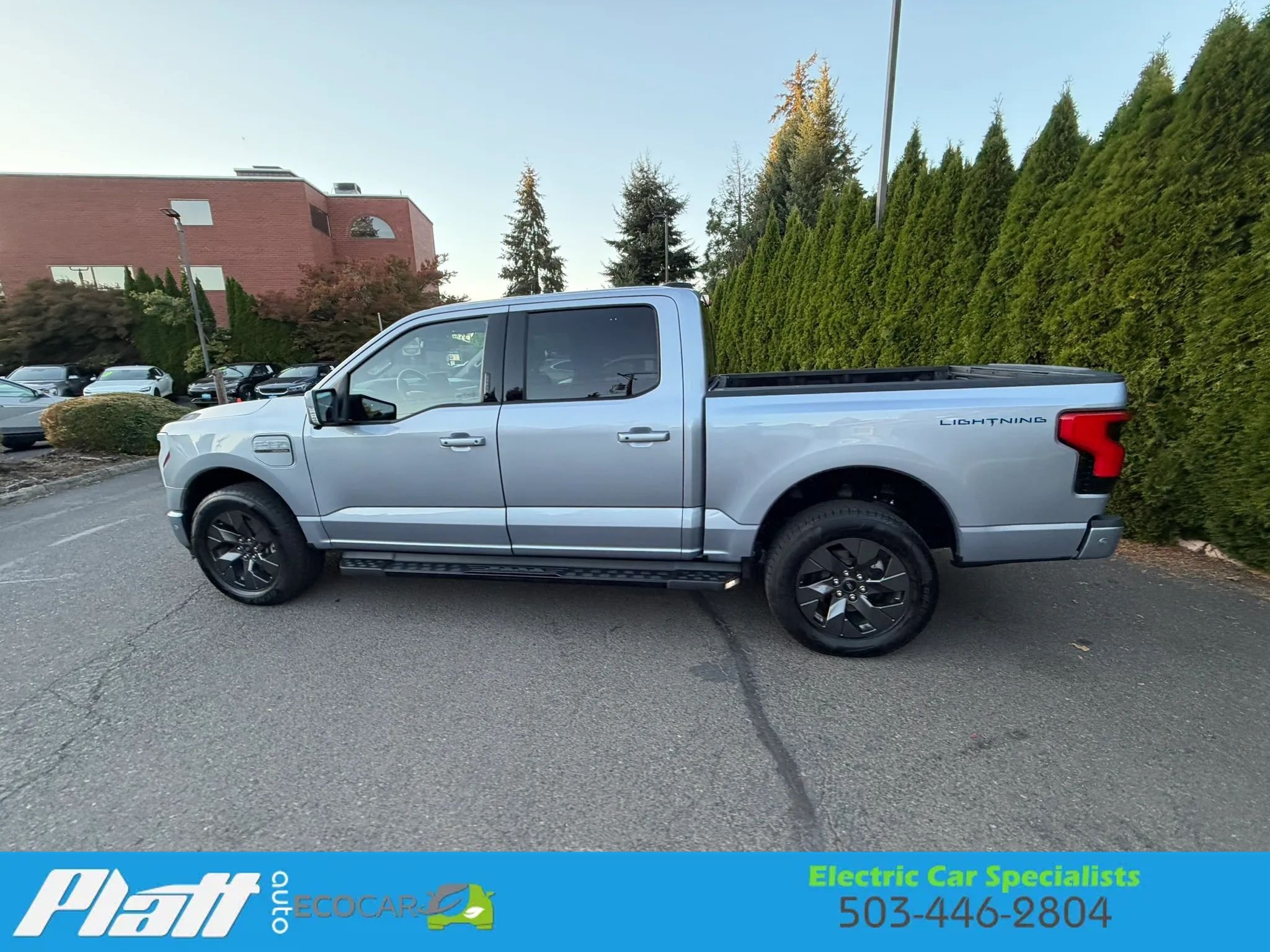 Used 2022 Ford F150 Lightning Lariat AWD/4WD image 6
