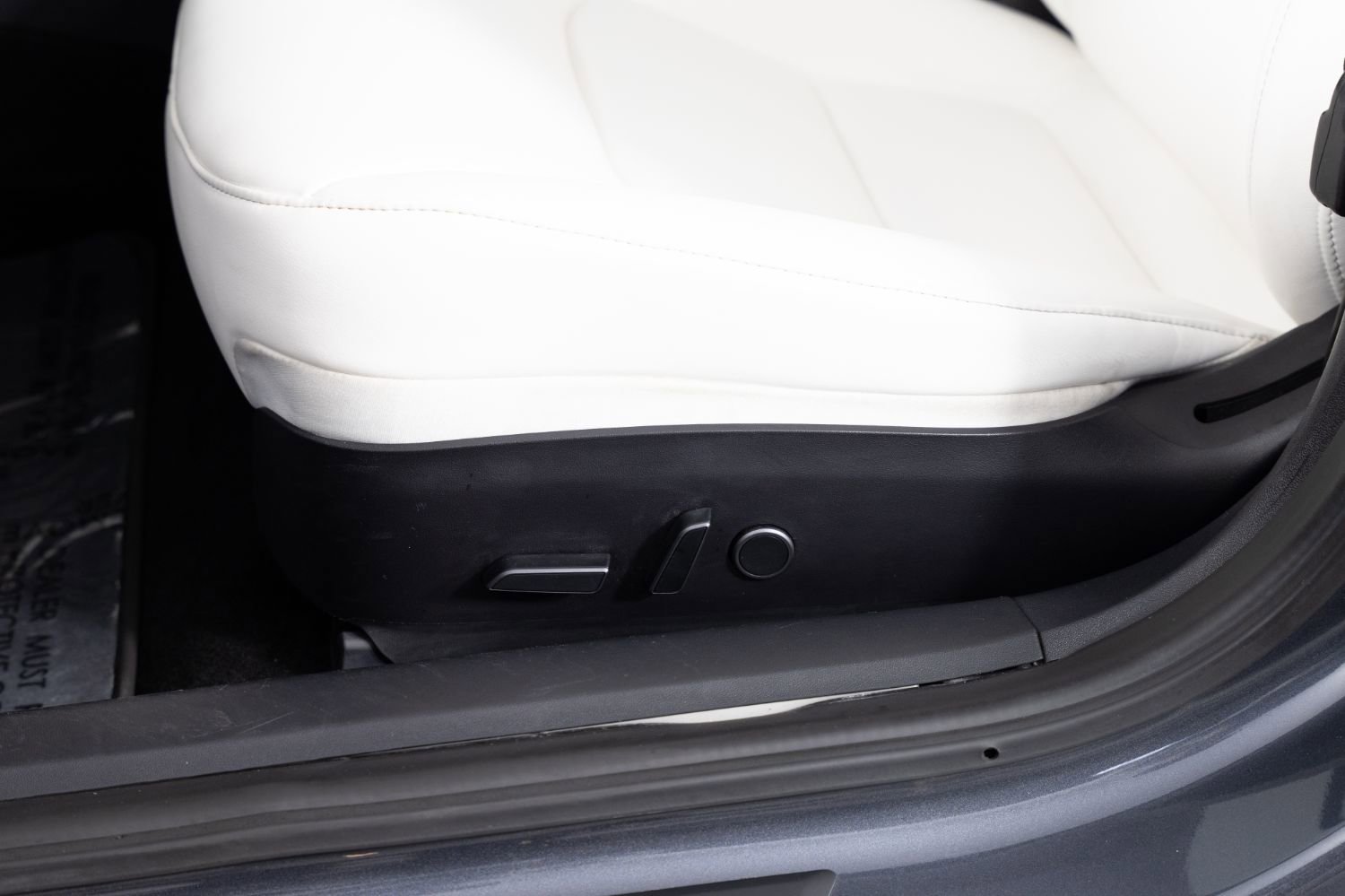 Used 2021 Tesla Model 3 Performance image 15