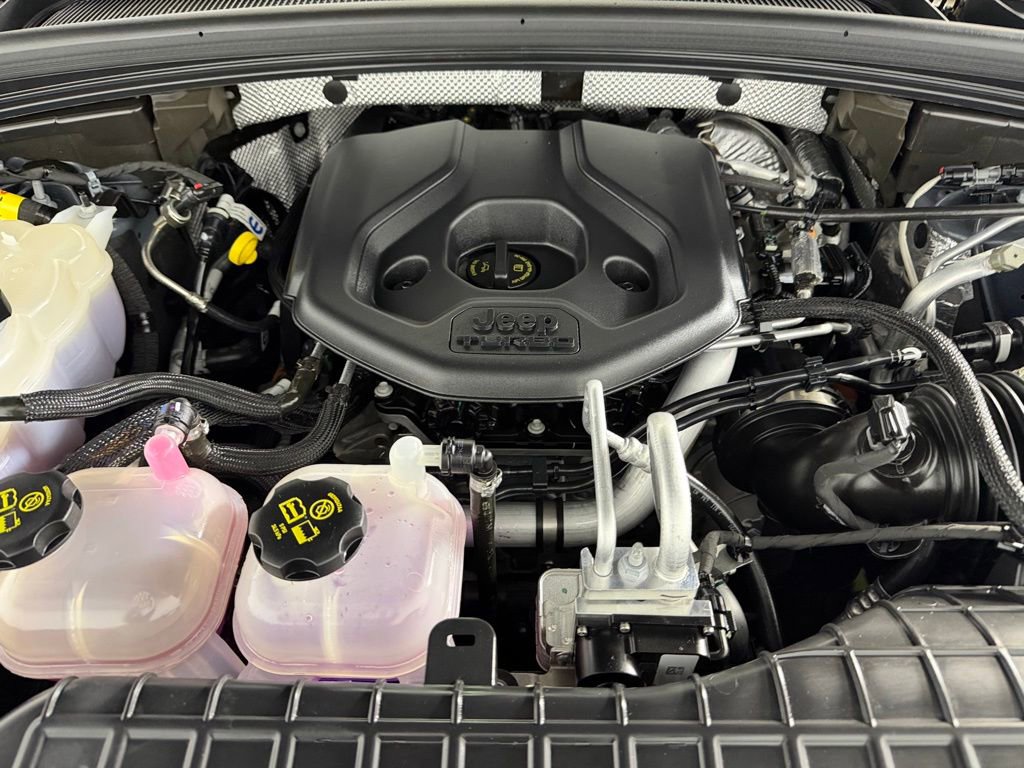 Used 2025 Jeep Grand Cherokee Limited 4xe image 35