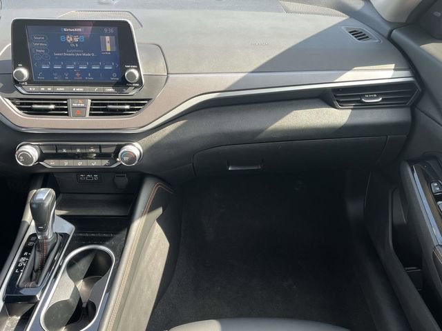 Used 2024 Nissan Altima 2.5 SR FWD image 18