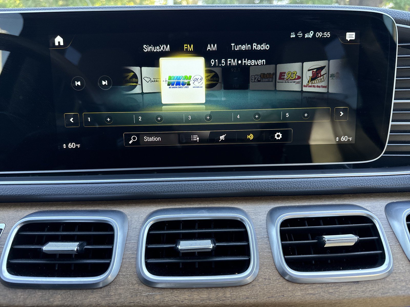 Used 2020 Mercedes-Benz GLE 350 4MATIC image 22