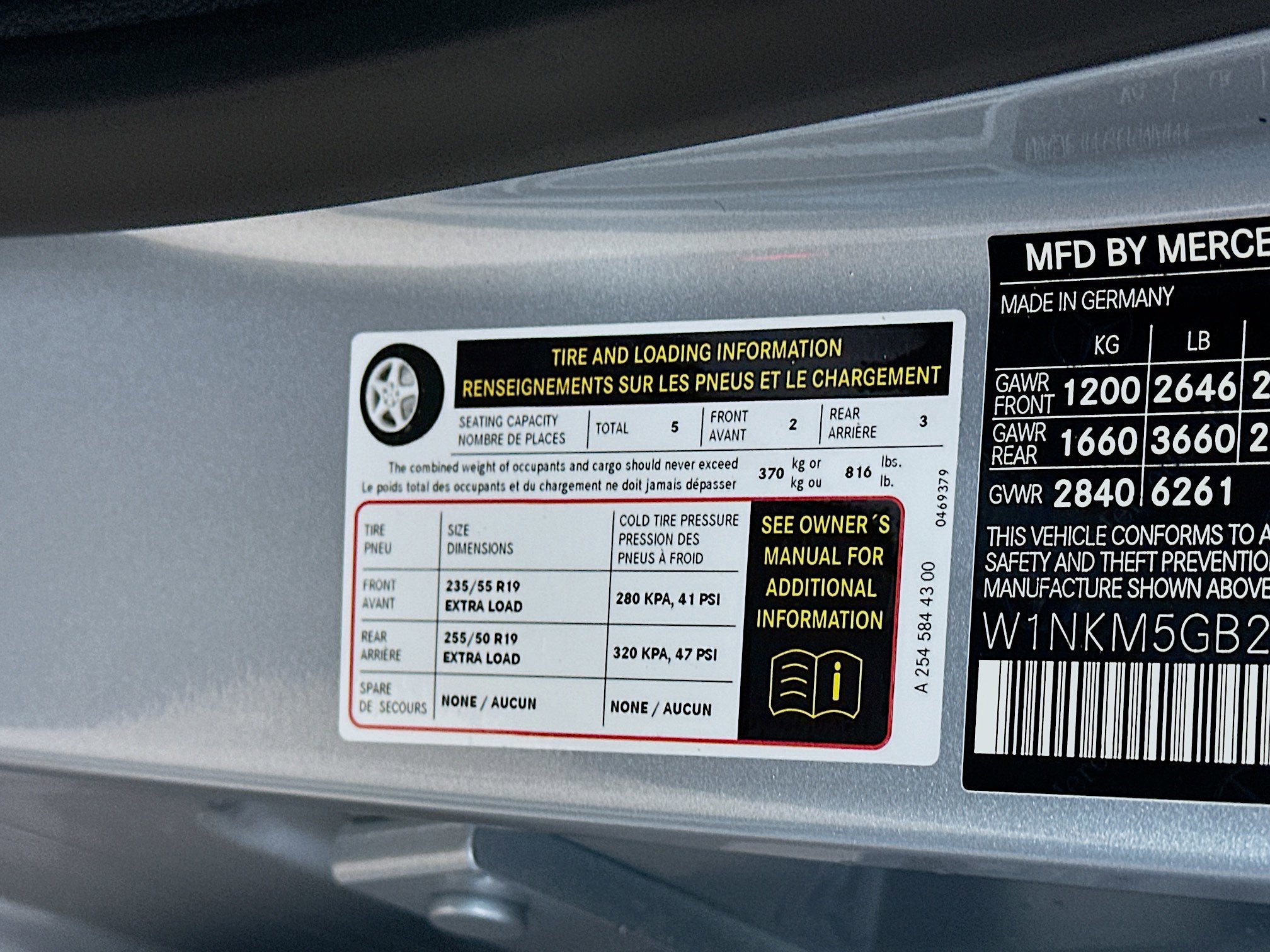 Certified 2025 Mercedes-Benz GLC 350e 4MATIC image 38