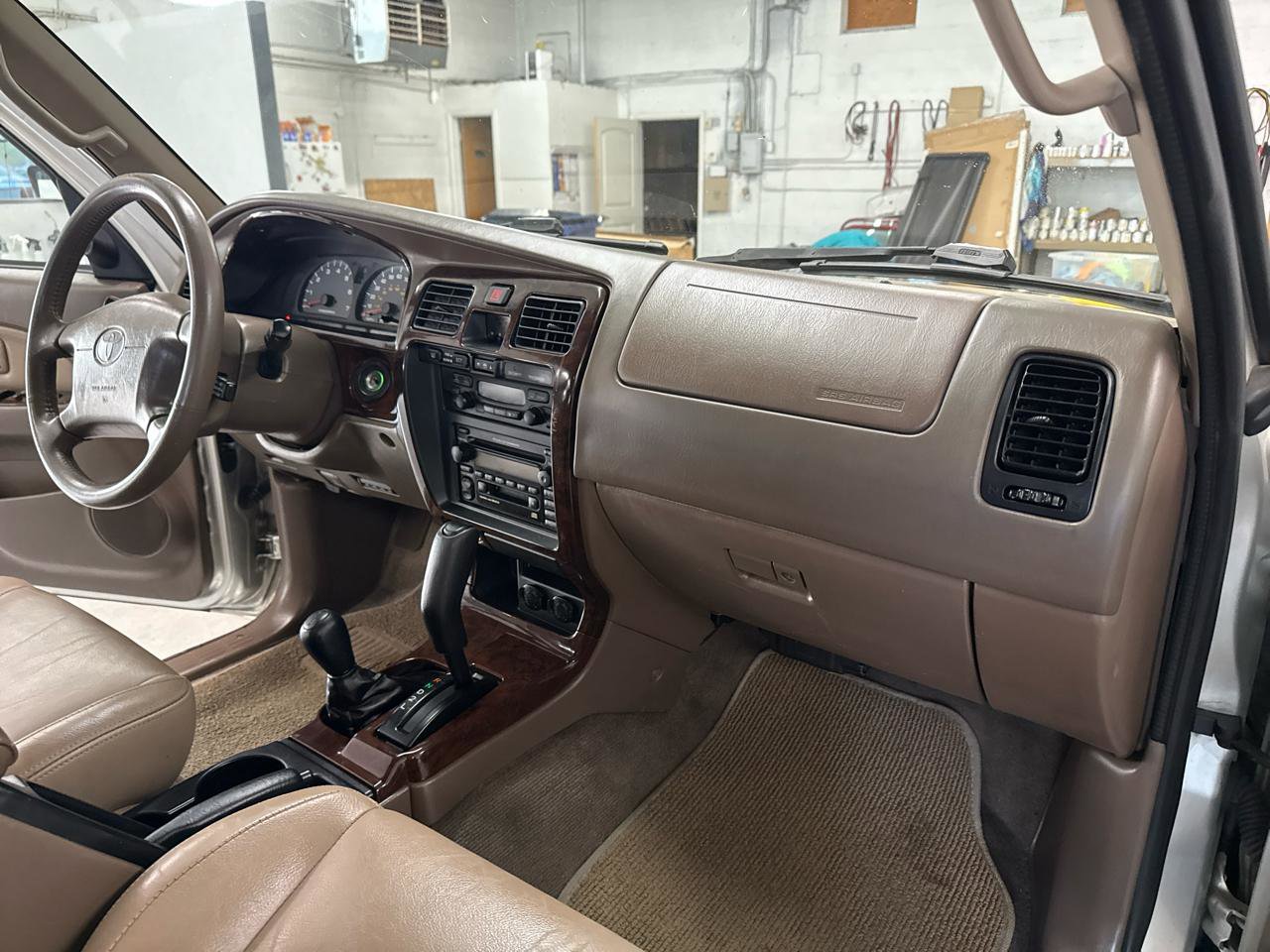 Used 2001 Toyota 4Runner Limited image 49