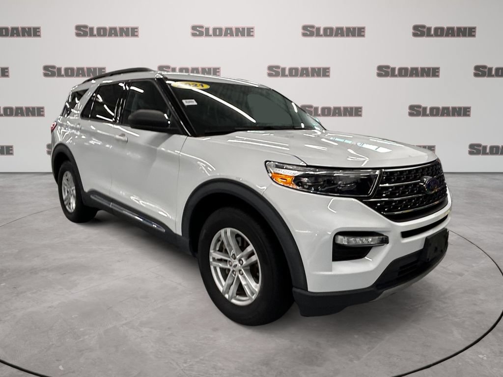 Used 2021 Ford Explorer XLT w/ Equipment Group 202A AWD/4WD image 7