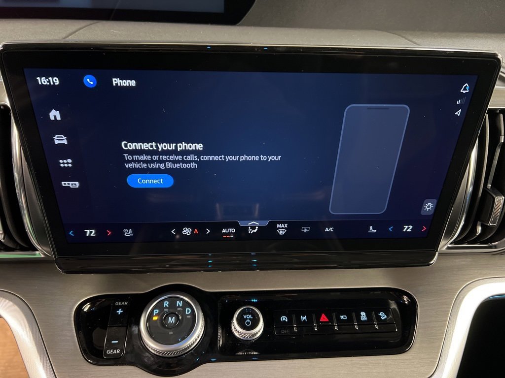 New 2026 Ford Expedition Platinum w/ Driver's Package image 10