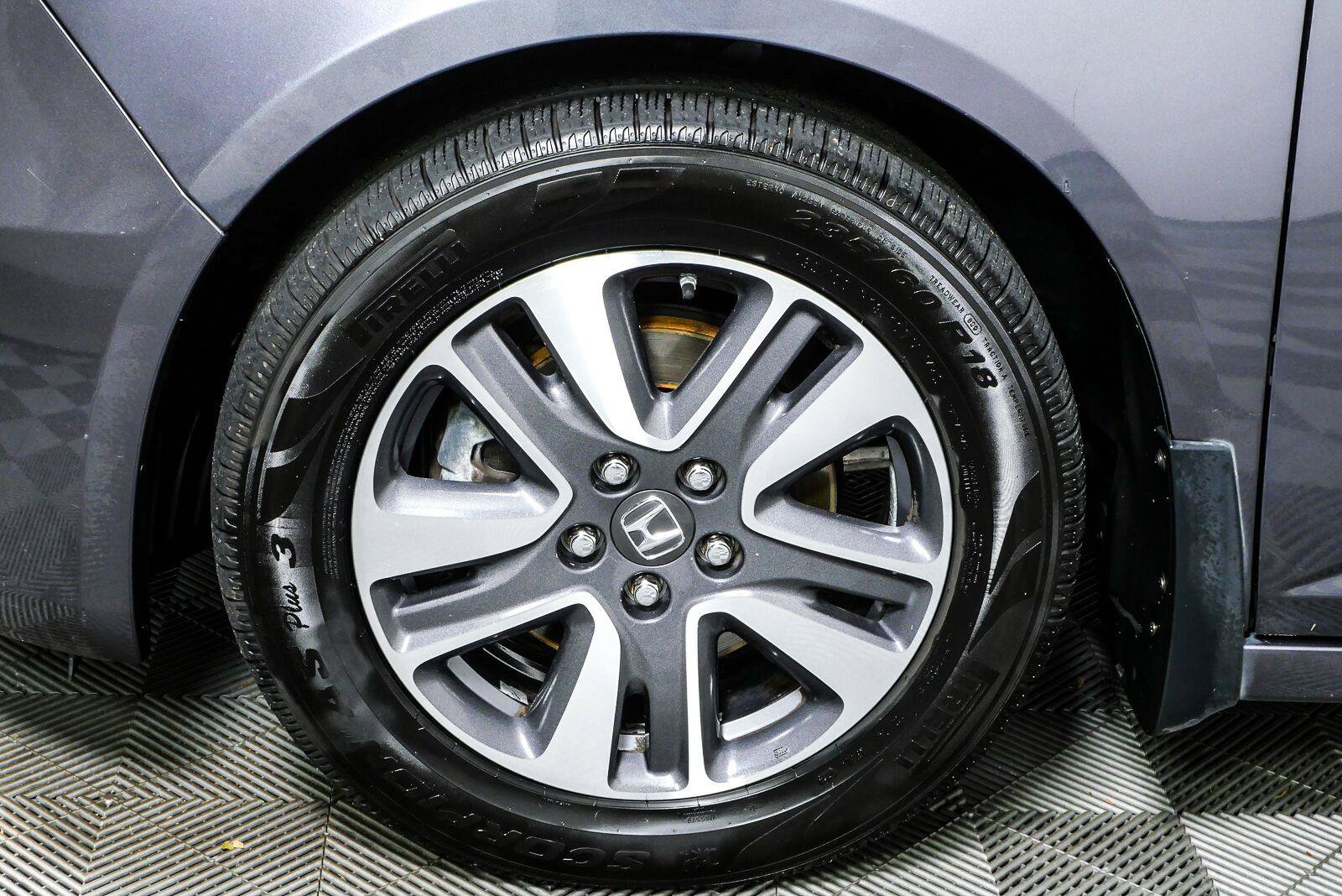 Used 2016 Honda Odyssey Touring image 39