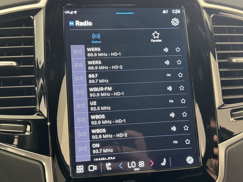 Certified 2024 Volvo XC90 T8 Ultimate w/ Protection Package Premier image 27