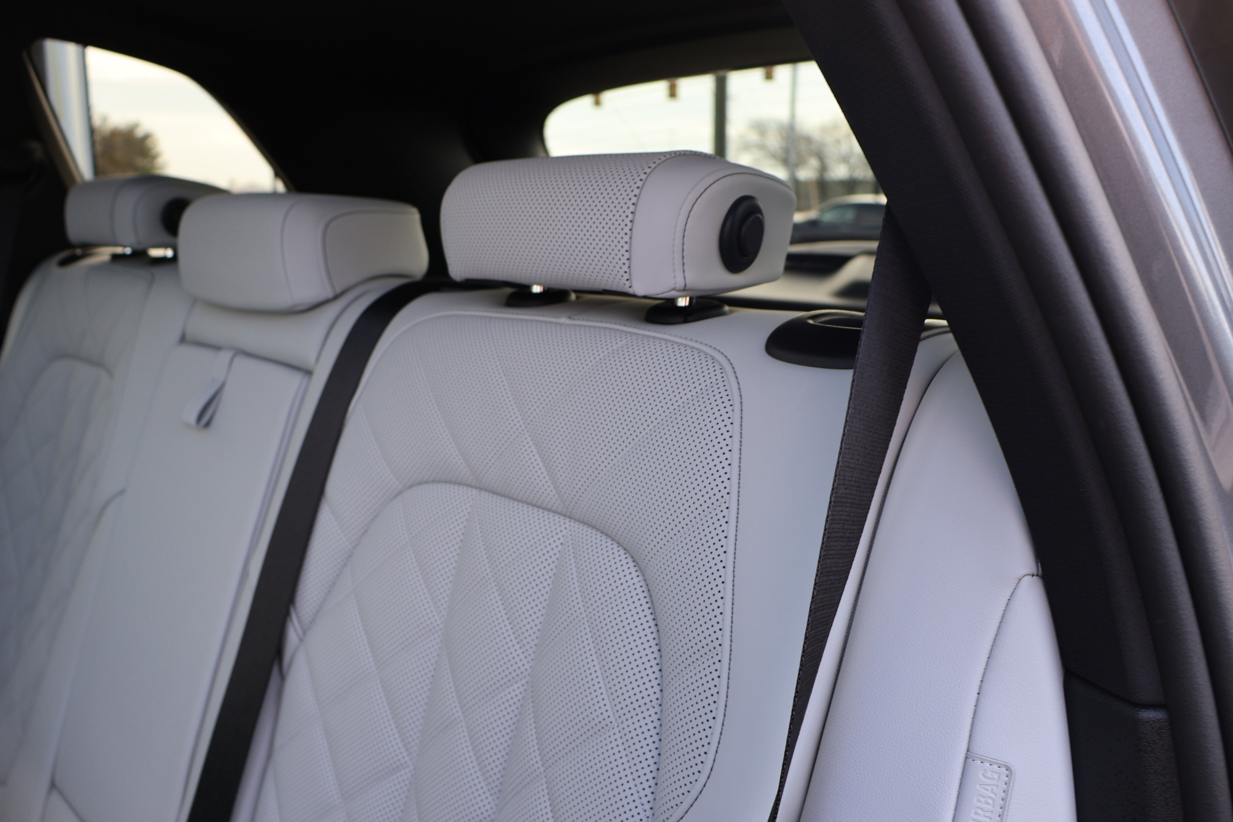 Used 2026 BMW X5 xDrive40i w/ M Sport Package image 18