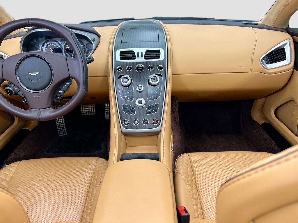 Used 2017 Aston Martin Vanquish Volante image 13