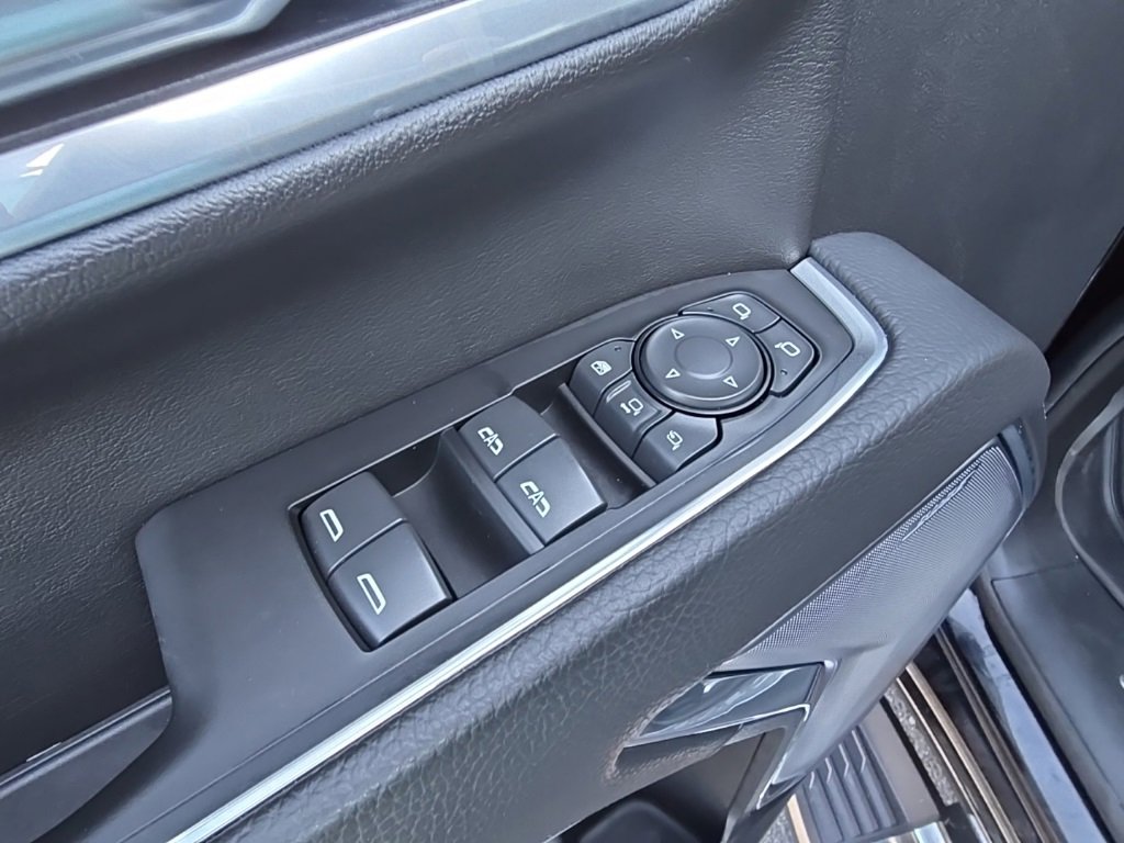 Used 2025 GMC Sierra 3500 Denali image 27