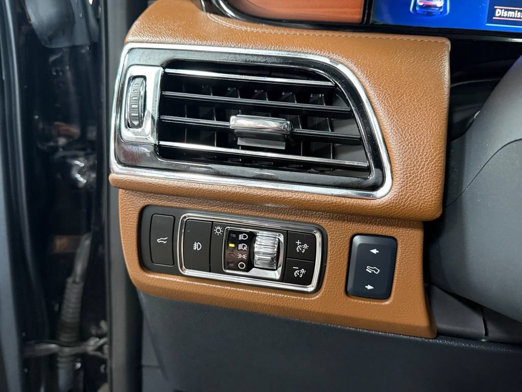 Used 2024 Lincoln Navigator L Reserve w/ Equipment Group 201A AWD/4WD image 30