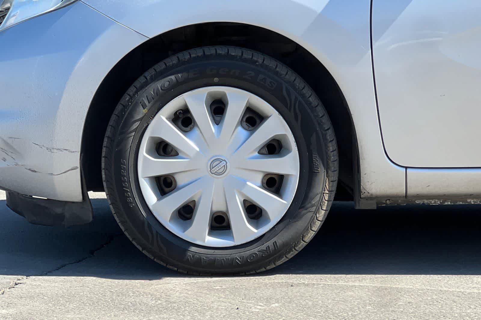 Used 2015 Nissan Versa Note SV FWD image 32