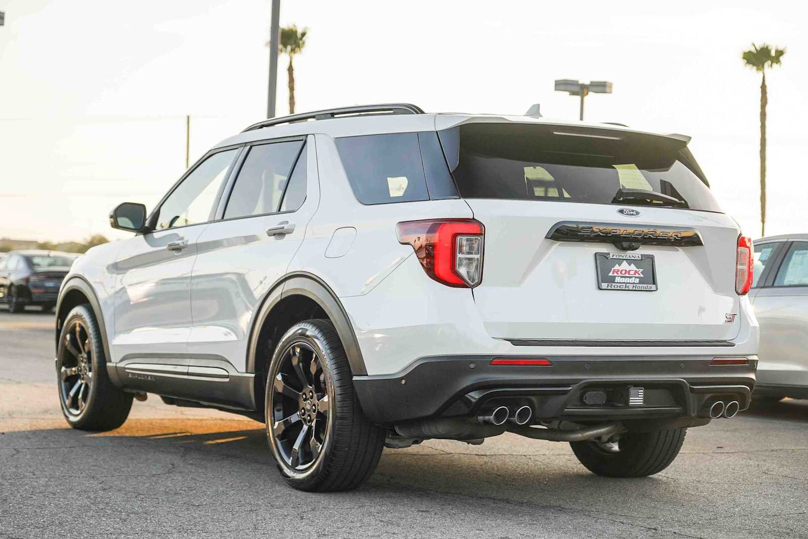 Used 2020 Ford Explorer ST w/ ST Street Pack image 8