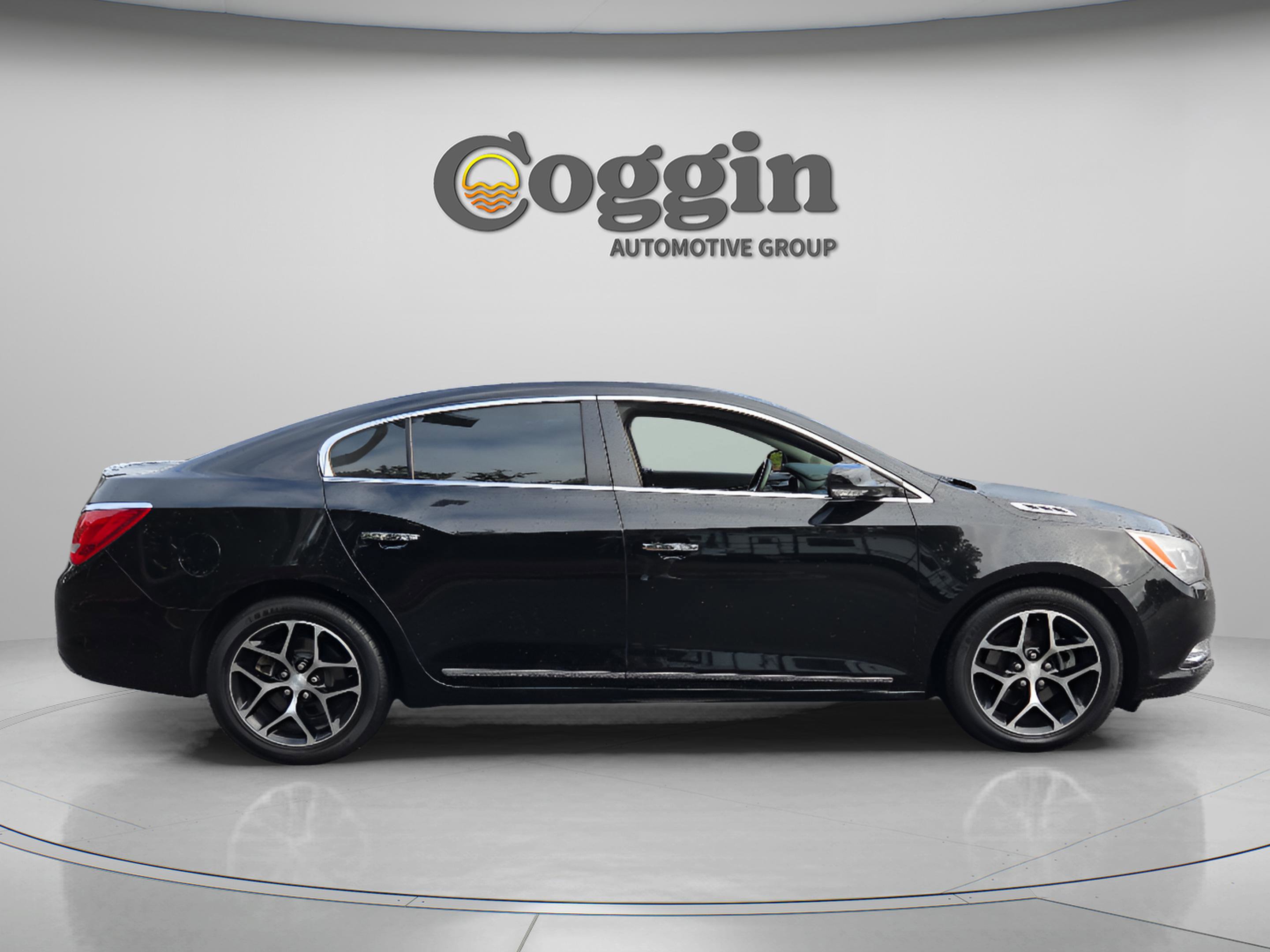 Used 2016 Buick LaCrosse Sport Touring FWD image 6