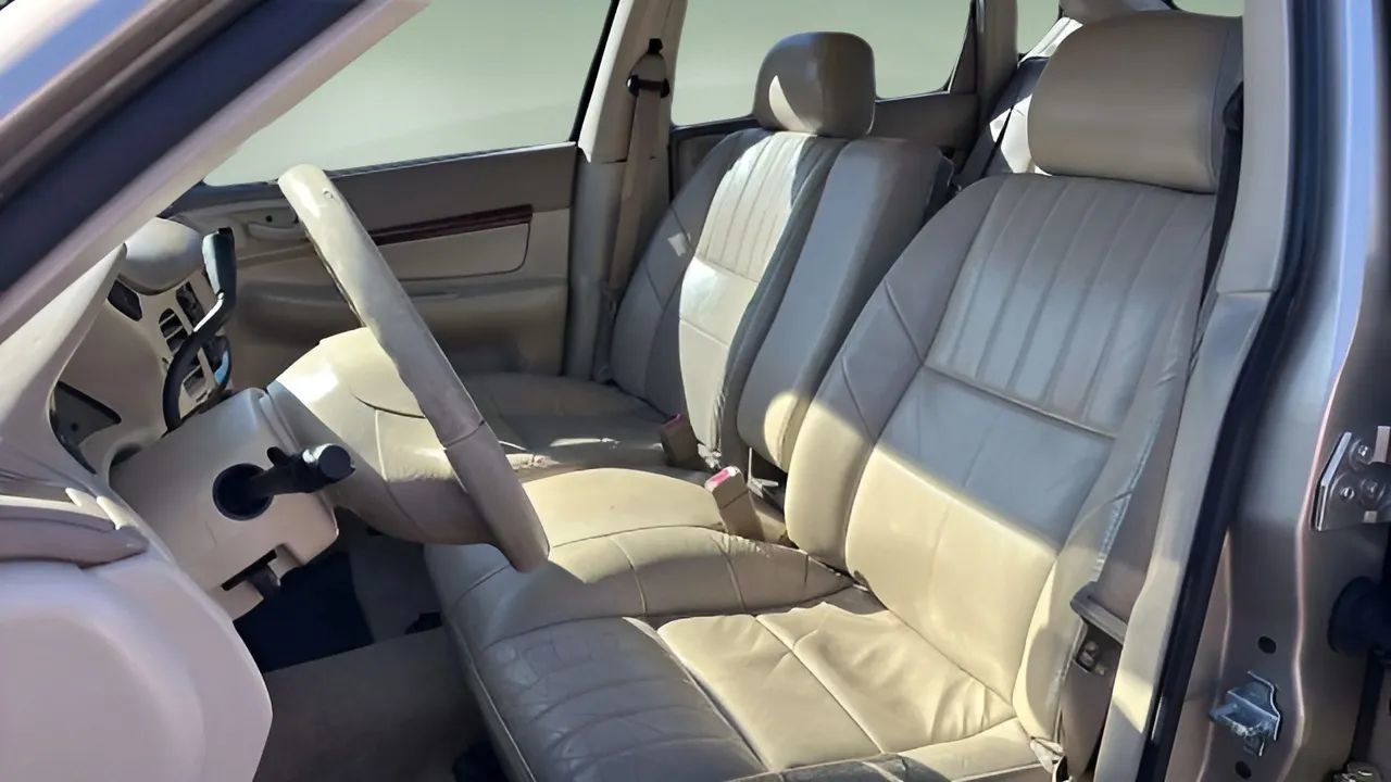 Used 2005 Chevrolet Impala LS w/ Preferred Equipment Group image 24