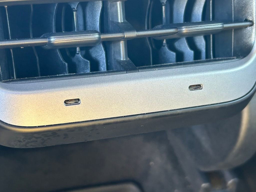 Used 2023 Tesla Model Y Long Range image 19