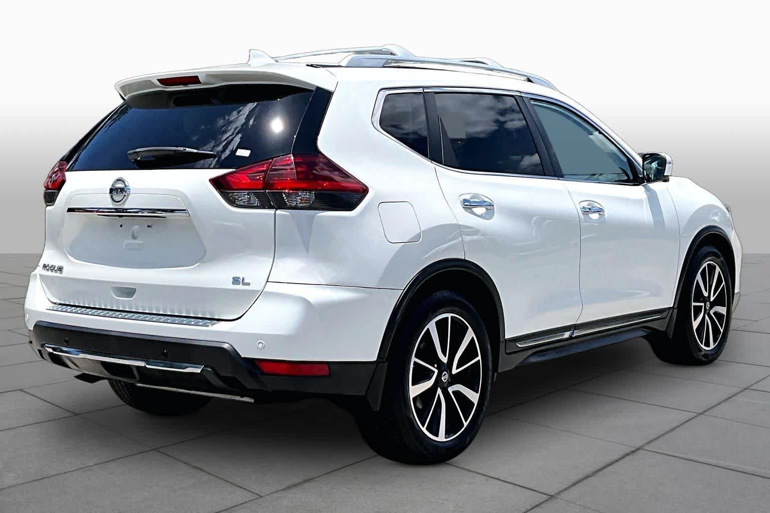 Used 2020 Nissan Rogue SL w/ Premium Package FWD image 13