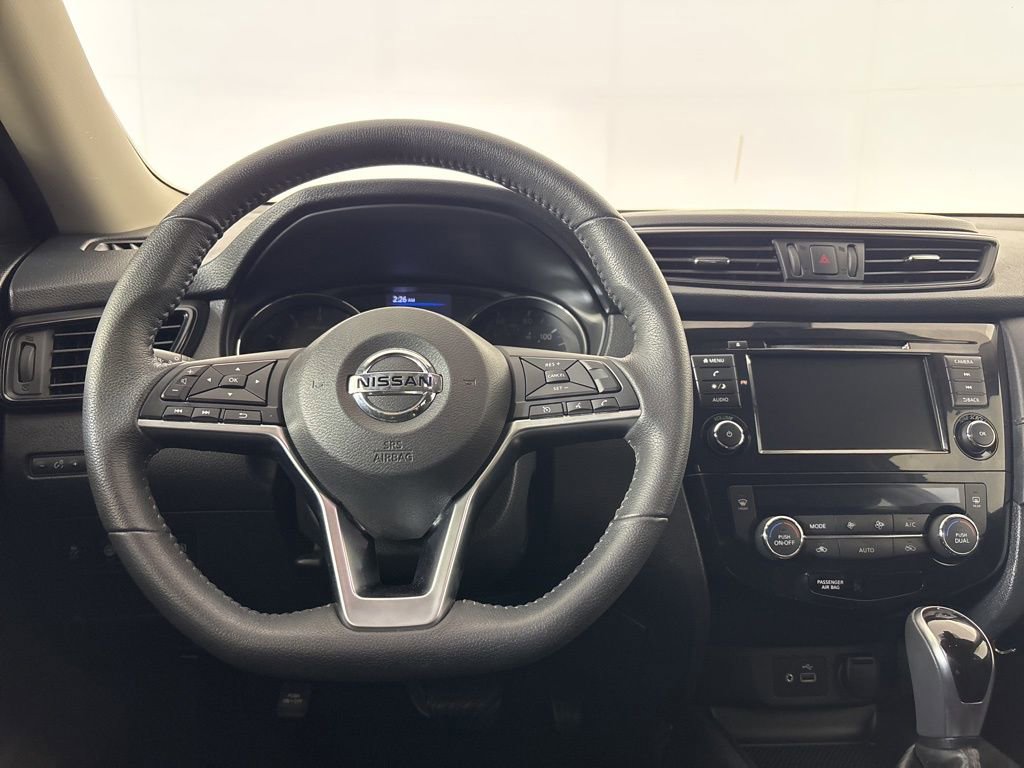 Used 2020 Nissan Rogue SV image 22