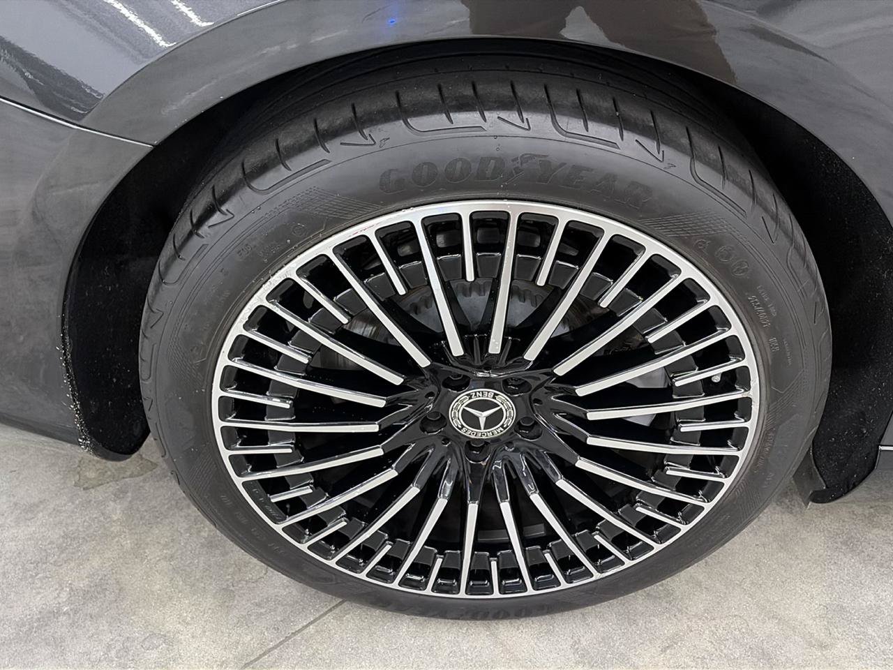 Used 2023 Mercedes-Benz EQS 580 4MATIC Sedan image 27