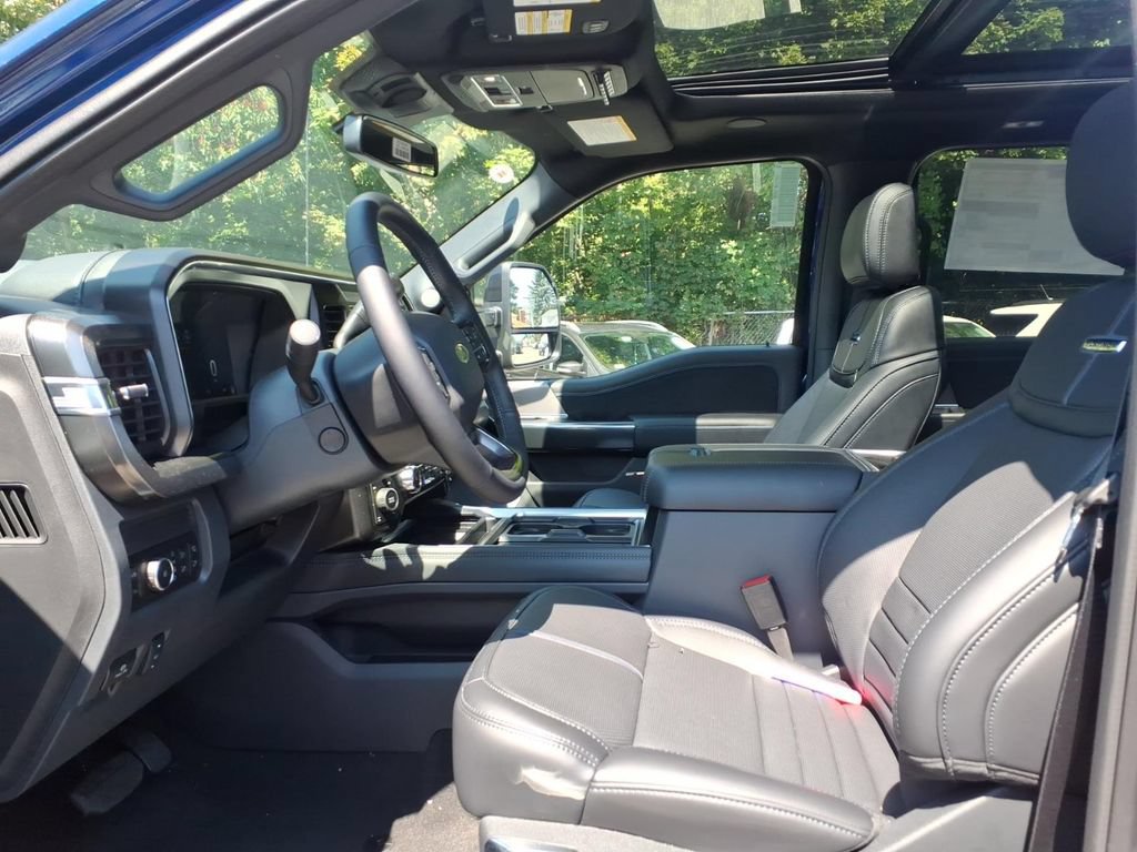 New 2026 Ford F250 Platinum w/ FX4 Off-Road Package AWD/4WD image 13