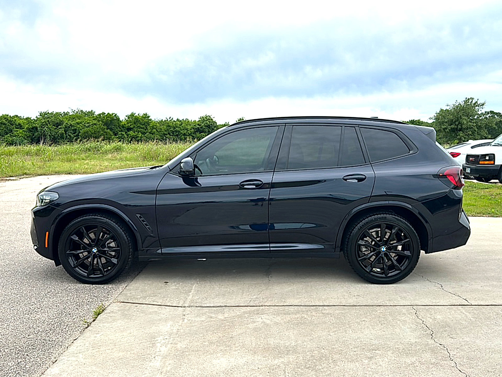 Used 2024 BMW X3 sDrive30i w/ Premium Package RWD image 5