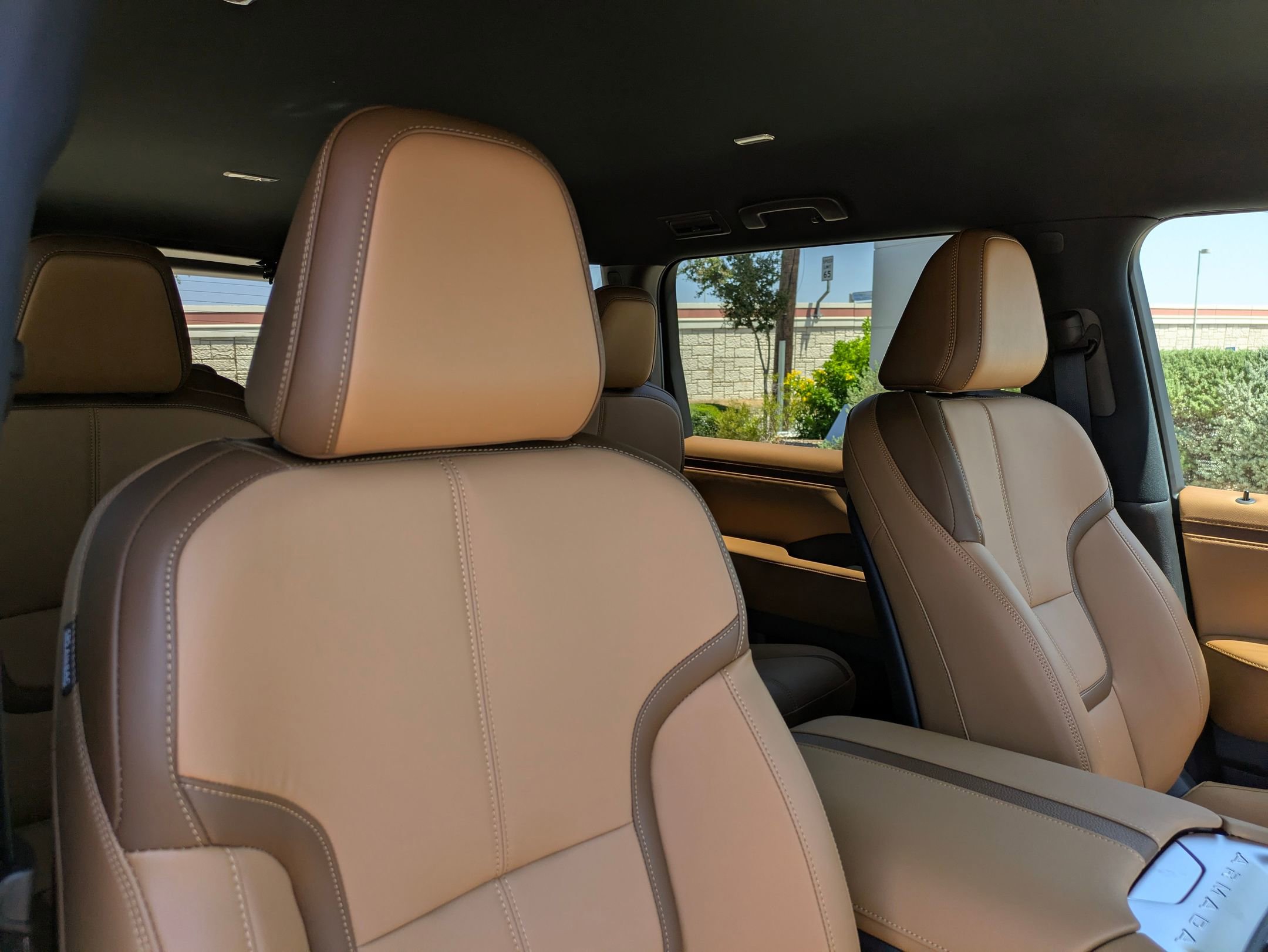 New 2026 Nissan Armada SL image 23