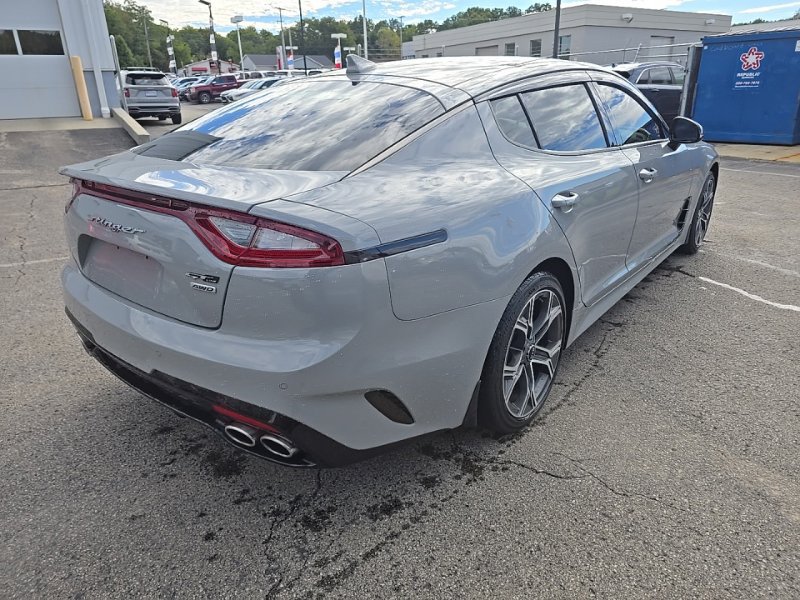 Used 2021 Kia Stinger GT-Line AWD/4WD image 8