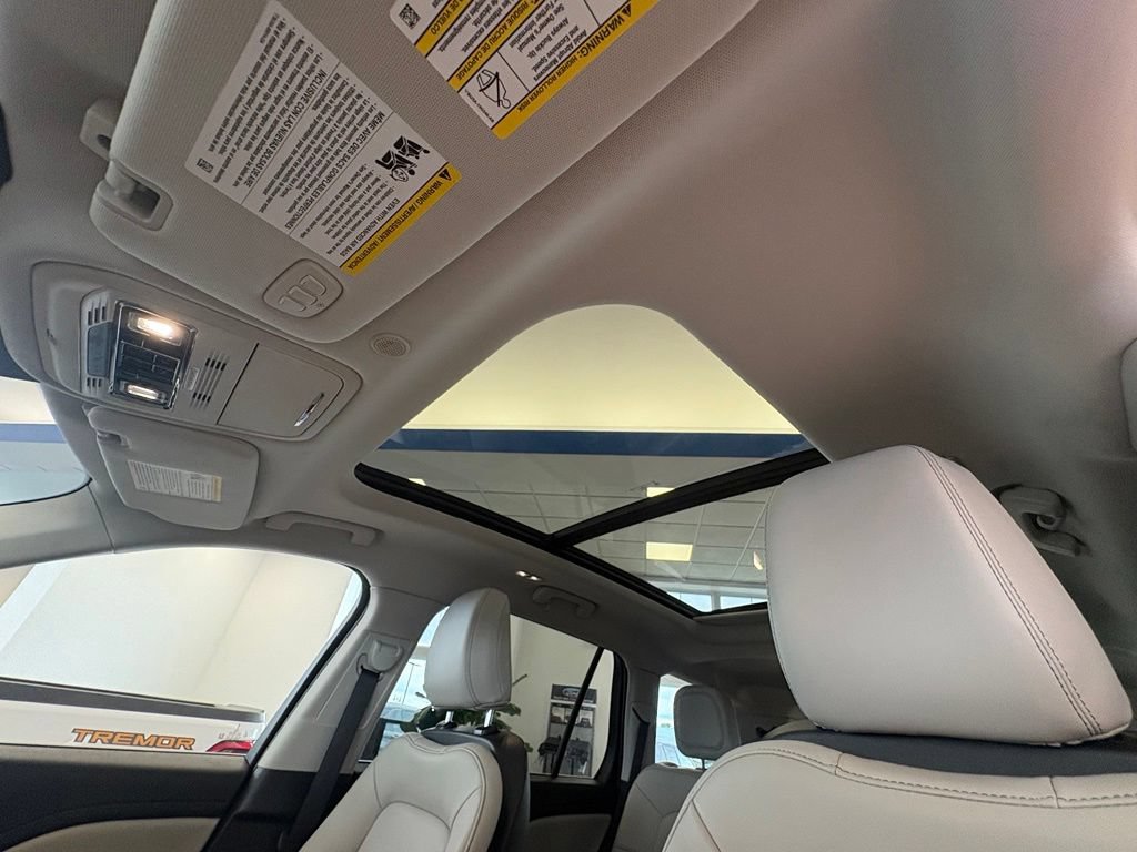 Used 2025 Lincoln Aviator AWD w/ Equipment Group 101A image 34