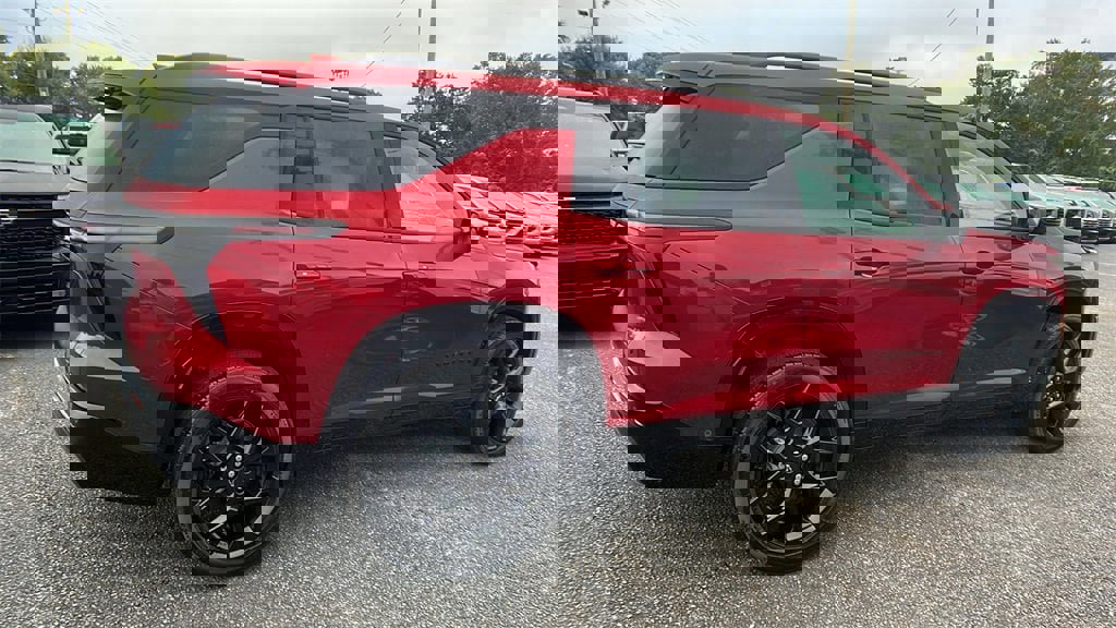 New 2026 Chevrolet Traverse RS w/ LPO, Floor Liner Package image 5
