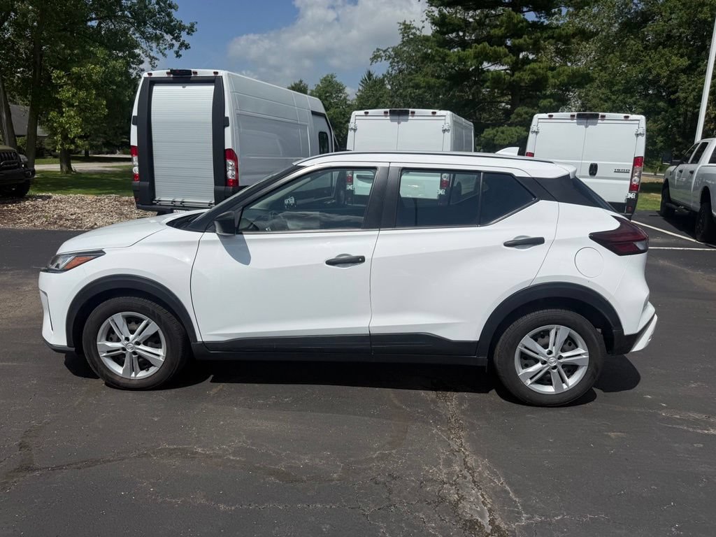 Used 2023 Nissan Kicks S FWD image 7