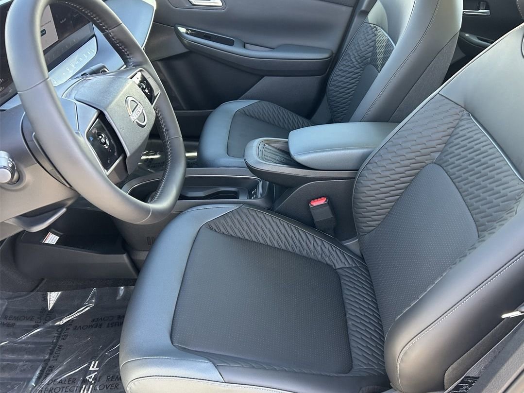 New 2026 Nissan Leaf Platinum+ w/ Cargo Package (Platinum+) image 27