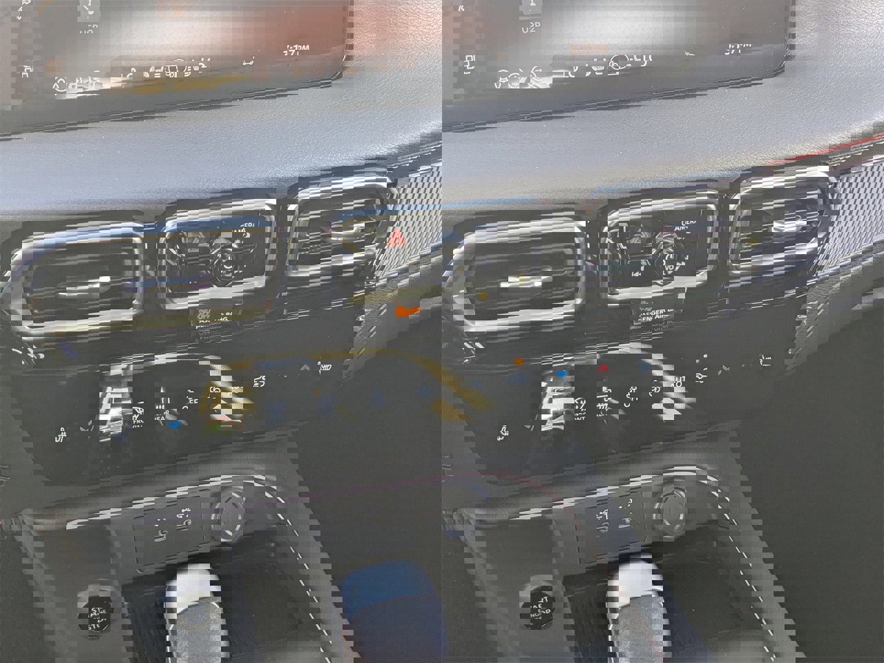 New 2026 Nissan Sentra SR w/ SR Premium Package image 17