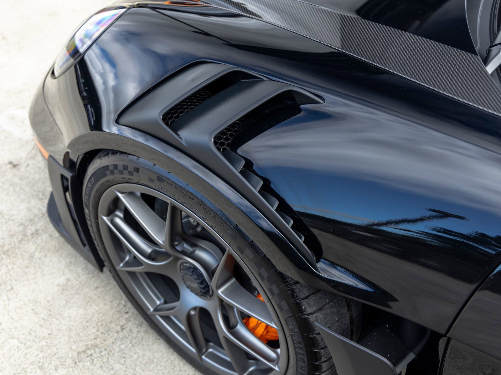 Certified 2025 Porsche 911 GT3 RS image 18