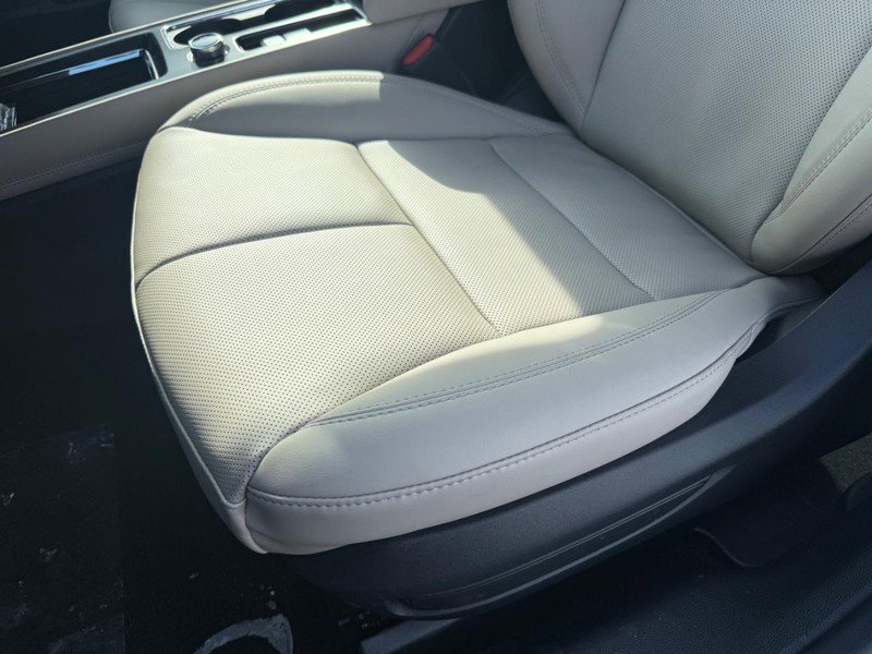 New 2026 Lincoln Corsair Premiere image 19