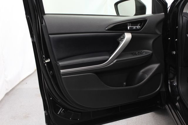Used 2024 Mitsubishi Eclipse Cross SEL AWD/4WD image 16